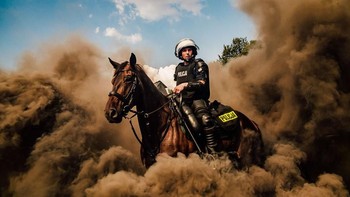 National Police Day kategori Motion karya fotografer Piotr Cyganik asal Polandia. (Foto: Sony)
