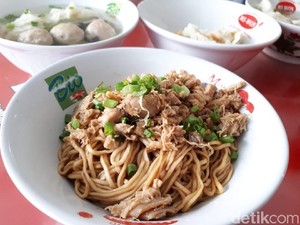 Ada di Bandung? Jangan Lupa Sarapan Bakmi Ayam Legendaris di 5 Tempat Ini