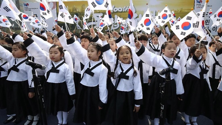 Anak-anak kecil di Korea Selatan (Getty Images) Anak-anak kecil di Korea Selatan (Getty Images)