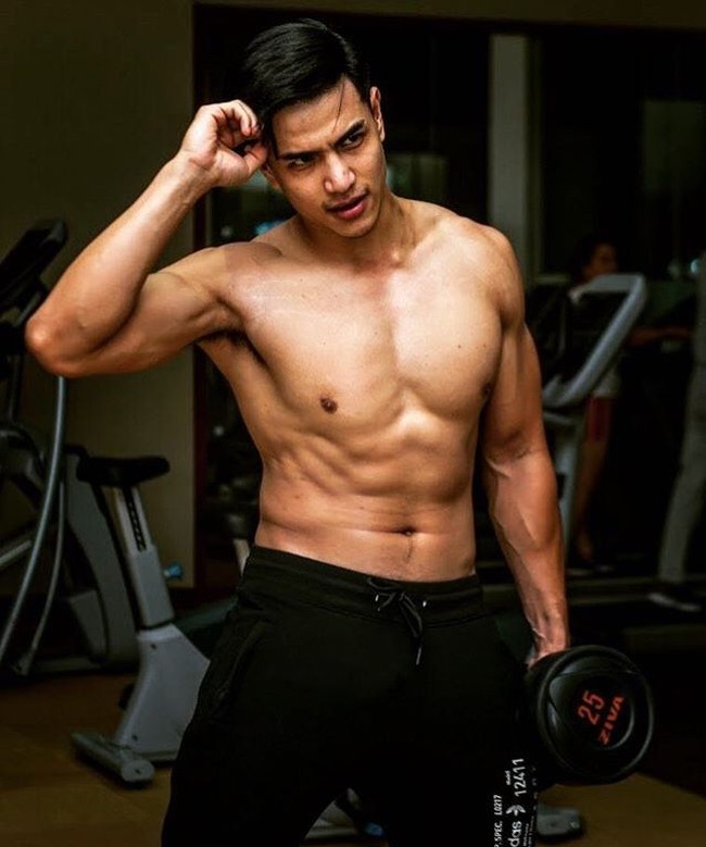 Pada unggahan foto-fotonya di Instagram, Bao kerap menampilkan tubuhnya yang seksi dan berotot, dan gayanya saat berolahraga. Foto: Instagram/@trinhbao444