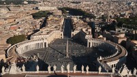 Selanjutnya ada Roma di Italia. Kota yang dahulu menjadi pusat pemerintahan Kekaisaran Romawi itu memiliki banyak tempat bersejarah yang juga indah. Diantaranya adalah Colosseum dan Basilika Santo Petrus. Sean Gallup/Getty Images.
