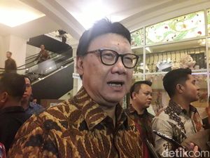 Mendagri Mengaku Heran Dengan Polemik KTP WNA