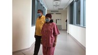 Dekat-dekat dulu, insya Allah makin lama makin jauh... Semua butuh kesabaran... lanjutnya (Foto: Dok. Instagram Ani Yudhoyono)