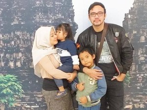 Istri Yakin Sandy Tumiwa Jadi Korban Ajakan Manajer Pakai Sabu