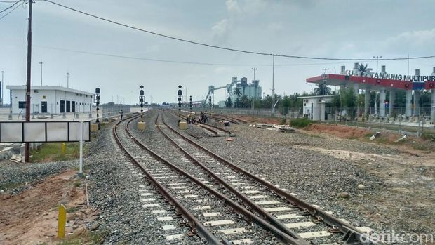 Pelabuhan Kuala Tanjung Terhubung Kereta Api ke Sei Mangkei