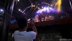 Foto: Pertunjukan Kabaret Ladyboy Ala Kota Gudeg