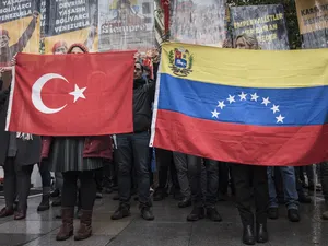 Krisis Venezuela: Mengapa Banyak Negara Mengamati Nasib Maduro?