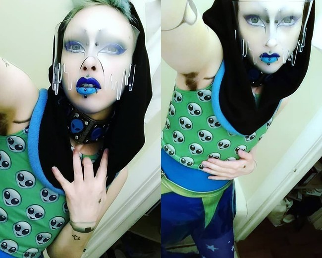 Pada usia 29 tahun, Jareth yang terlahir sebagai wanita mengubah fisiknya menjadi pria transgender. Kini di usia 33, ia menolak disebut dengan dua gender tersebut. Foto: Instagram/@jareth_nebula