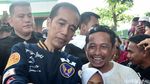 Plester di Tangan Jokowi