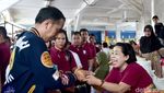 Plester di Tangan Jokowi