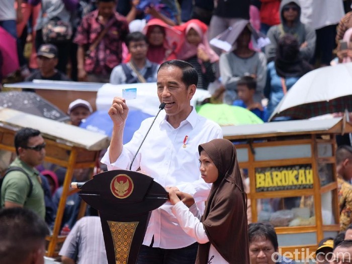 Polemik Kartu Pra Kerja Jokowi Hingga Dilaporkan Ke Bawaslu