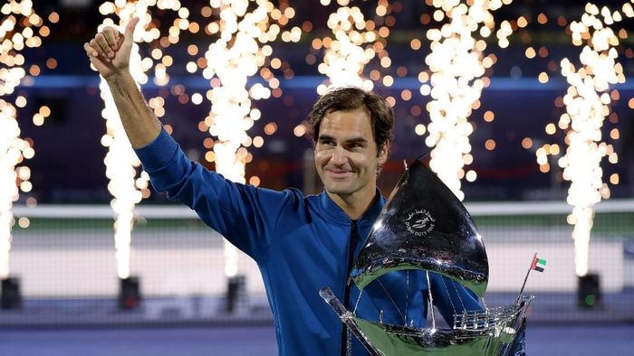 Roger Federer kini mengokeksi 100 gelar juara di seri ATP (Francois Nel/Getty Images) Roger Federer kini mengokeksi 100 gelar juara di seri ATP (Francois Nel/Getty Images)