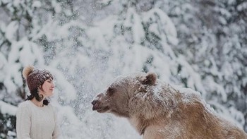 Beruang yang ditampilkan Olga adalah sungguhan. (Foto: Instagram/Olga Barantseva)