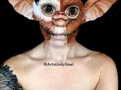 Ngeri Tapi Keren! Lukisan 3D di Tubuh Tampak Nyata