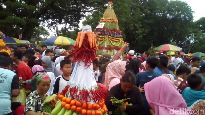 Kirab Boyong Grobog, Penanda Pindahnya Kabupaten Grobogan