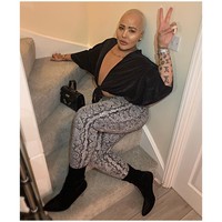 Jordan James Parke sangat mengidolakan Kim Kardashian dan terobsesi memiliki wajah seperti idolanya itu. Ia menghabiskan total Rp 2,1 miliar untuk operasi plastik dan suntik kolagen serta Botox di seluruh wajahnya. Foto: Instagram