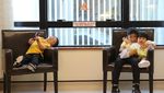 Momen Ani Yudhoyono Lepas Rindu ke Cucu Lewat Kaca Pintu