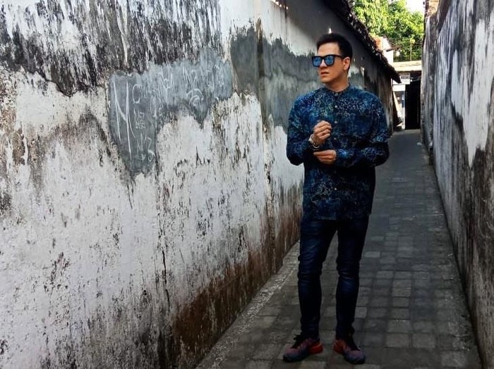 Aktor Bertrand Antolin menunjukkan komitmennya untuk memajukan UMKM di Indonesia. Model dan presenter TV ini pun akhirnya mempromosikan produk-produk UMKM di akun sosial medianya, secara gratis.