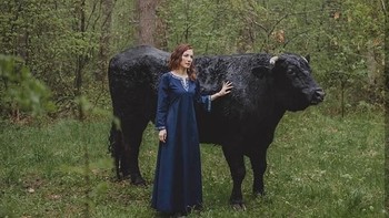 Olga pun lantas menggunakan sejumlah hewan yang memang kerap tampil di berbagai sesi pemotretan atau film. (Foto: Instagram/Olga Barantseva)