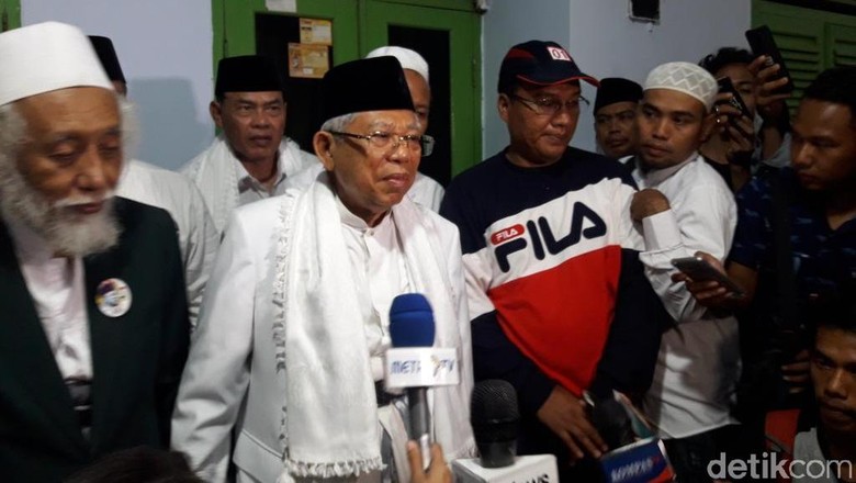 Sowan ke Ulama Banten Abuya Muhtadi, Maruf Yakin Elektabilitas Naik Sowan ke Ulama Banten Abuya Muhtadi, Maruf Yakin Elektabilitas Naik