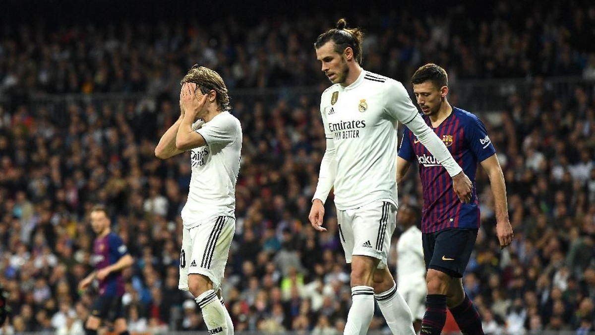 Real Madrid usai takluk dari Barcelona di El Clasico. (Foto: David Ramos/Getty Images)
