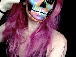 Ngeri Tapi Keren! Lukisan 3D di Tubuh Tampak Nyata