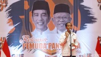Kemudian deklarasi dukungan dibacakan.