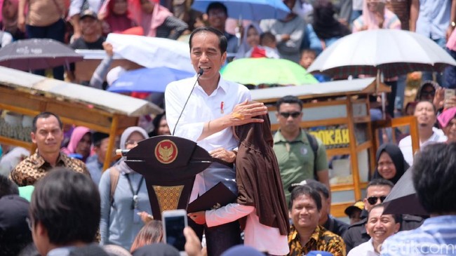 Jokowi Mau Bentuk Menteri Khusus Investasi dan Ekspor?