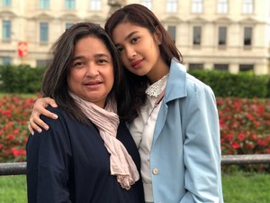 Kenali Gejala Sjogren Syndrome yang Dialami Ibunda Mikha Tambayong