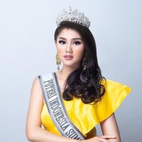 Puteri Indonesia Sumatera Selatan 2019 ini rupanya sangat mencintai makanan pedas. Helvanda pernah makan ketoprak dengan 200 cabai, dan kini ia berandai-andai untuk bisa makan ketoprak 500 cabai. Foto: Instagram/@helvanda