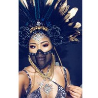 Aku sangat yakin bahwa kecantikan berada di bawah kulit dan aku harap kampanye ini mendorong gerakan positif di antara orang-orang muda. Setelah melihat fotonya (iklan), aku merasa berdaya dan bebas. Itu membuatku merasa aku telah menemukan diriku sendiri sebagai seorang wanita, kata Sophie Lee. Foto: Instagram @sophirelee