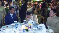 Lulusan Master of Public Administration Virginia Tech, USA, ini juga aktif sebagai ketua umum Kawan Jokowi. Ia pun beberapa kali terlihat makan bersama Presiden Jokowi. Foto: instagram @diaz.hendropriyono
