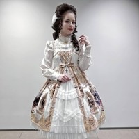 Keputusan Nea untuk bergaya Lolita setiap hari didukung oleh ibunya. Meski sering dilihat aneh saat berjalan di tempat umum, Nea merasa lebih percaya diri. Foto: Instagram