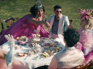 Foto: Glamornya Priyanka Chopra Hingga Sophie Turner di Video Jonas Brother