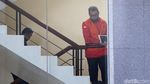 Tahanan KPK Ini Malu Tangannya Diborgol