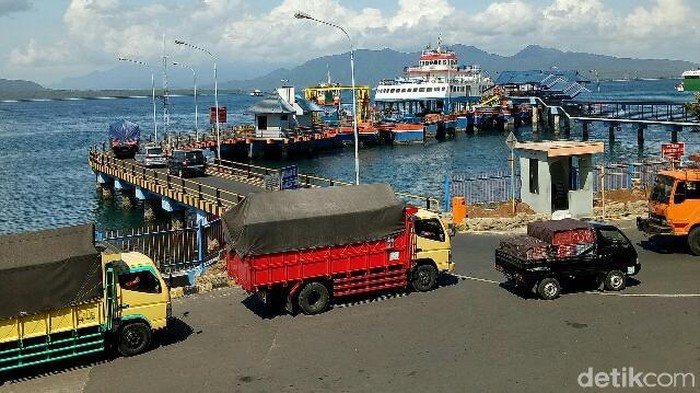 Penyeberangan Pelabuhan Ketapang-Gilimanuk jelang nyepi