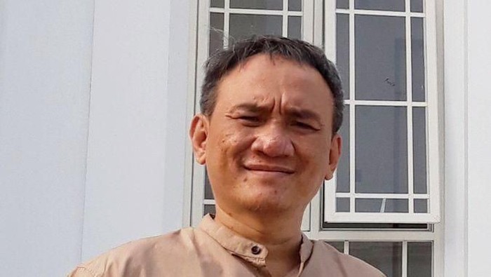 Wakil Sekjen Partai Demokrat Andi Arief ditangkap polisi karena kasus narkoba. Begini perjalanan Andi Arief dari mahasiswa hingga tersangkau narkoba.