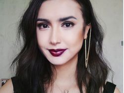 Seperti Bunglon, Wanita Ini Bisa Berubah-ubah Wajah