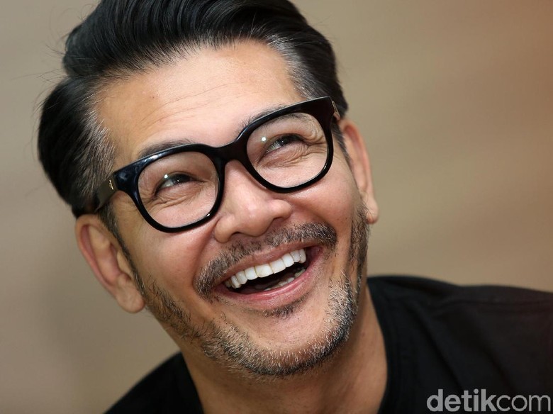 Kerap Posting Kata-kata Lucu di Instagram, Ini Kata Ferry Salim Kerap Posting Kata-kata Lucu di Instagram, Ini Kata Ferry Salim
