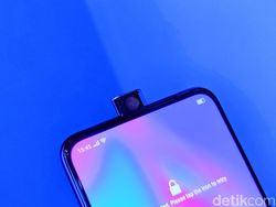Menggenggam Oppo F11 Pro yang Kece