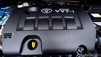 Meski di beberapa negara C-HR ditawarkan dalam beberapa pilihan mesin, untuk pasar Indonesia Toyota hanya memboyong C-HR versi mesin 2ZR-FBE 1.800cc. Mesin dikawinkan dengan transmisi Continously Variable Transmission alias CVT 7 percepatan sehingga membuat laju mobil semakin mulis.
