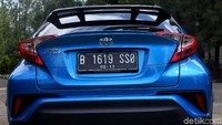 Salah satu yang membuat C-HR mahal karena platform yang digunakan tidak sembarangan. Mobil itu menggunakan TNGA atau kepanjangan dari Toyota New Global Architecture seperti pada mobil Camry, Prius, sampai Avalon.