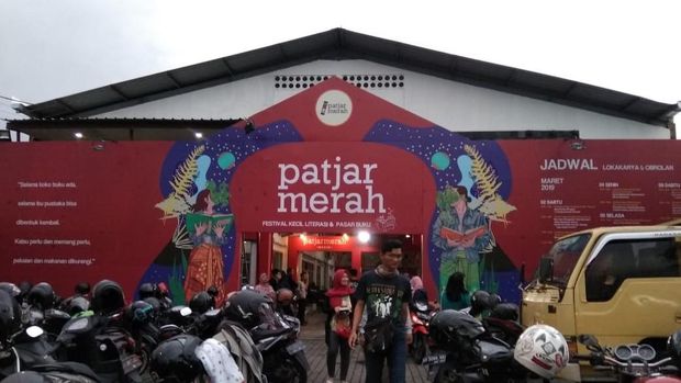 Puluhan Penulis dan Sejuta Buku Meriahkan Festival Patjar Merah Yogyakarta