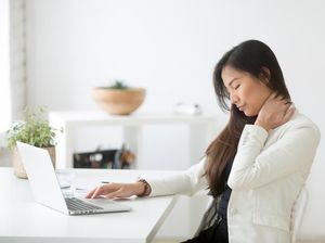 Sakit Leher yang Menjalar hingga ke Kepala, Penyebabnya Apa Ya Dok?