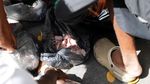 Dampak Krisis Venezuela, Warga Cari Makan di Tempat Sampah