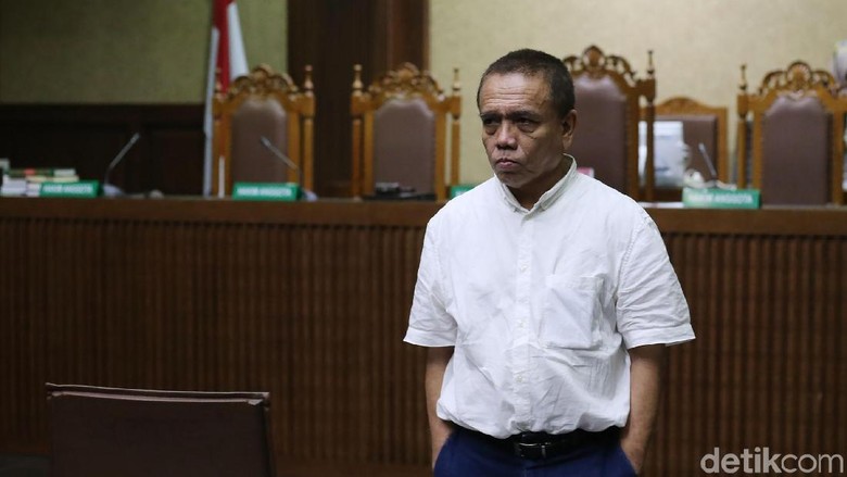 Irwandi Yusuf Jalani Sidang Tuntutan Hari Ini Irwandi Yusuf Jalani Sidang Tuntutan Hari Ini