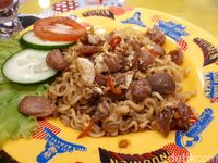 Indomen: Slurpp! Mie Instan Kuah Ramen 'Ranjau' dengan Sambal Nuklir