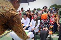 Jokowi dan Iriana Sengaja Tak Sarapan Demi Makan Bakso di Bekasi 