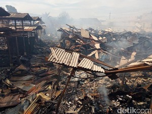 Api Kembali Muncul di Pasar Mandiraja Banjarnegara yang Terbakar