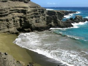 Foto: 6 Pantai dengan Pasir yang Unik di Dunia